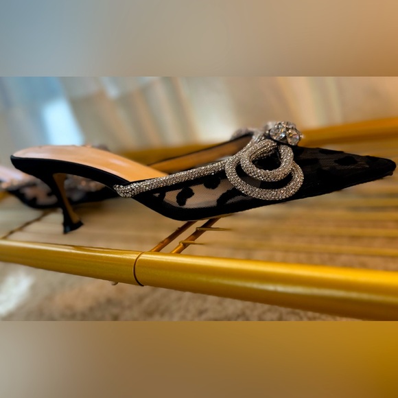 Mach & Mach Shoes - Picture 3 of 7